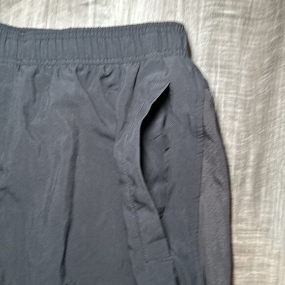 C-IN2 Grip Athletic Shorts - Large - Picture 4 of 6